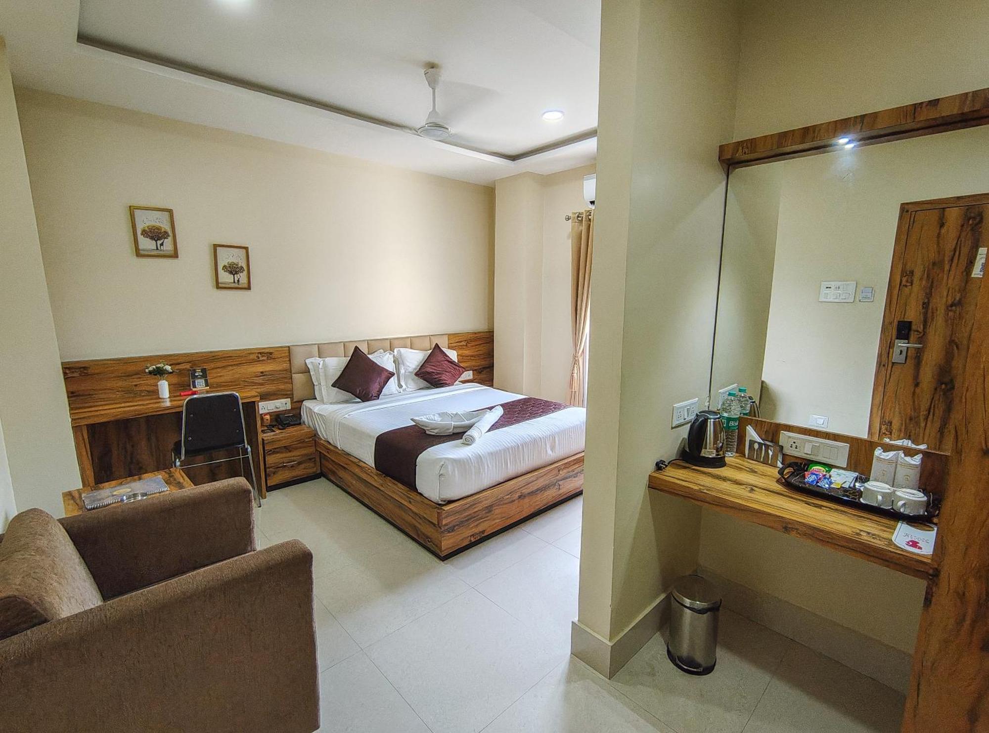 Hotel Bliss Jorhāt المظهر الخارجي الصورة