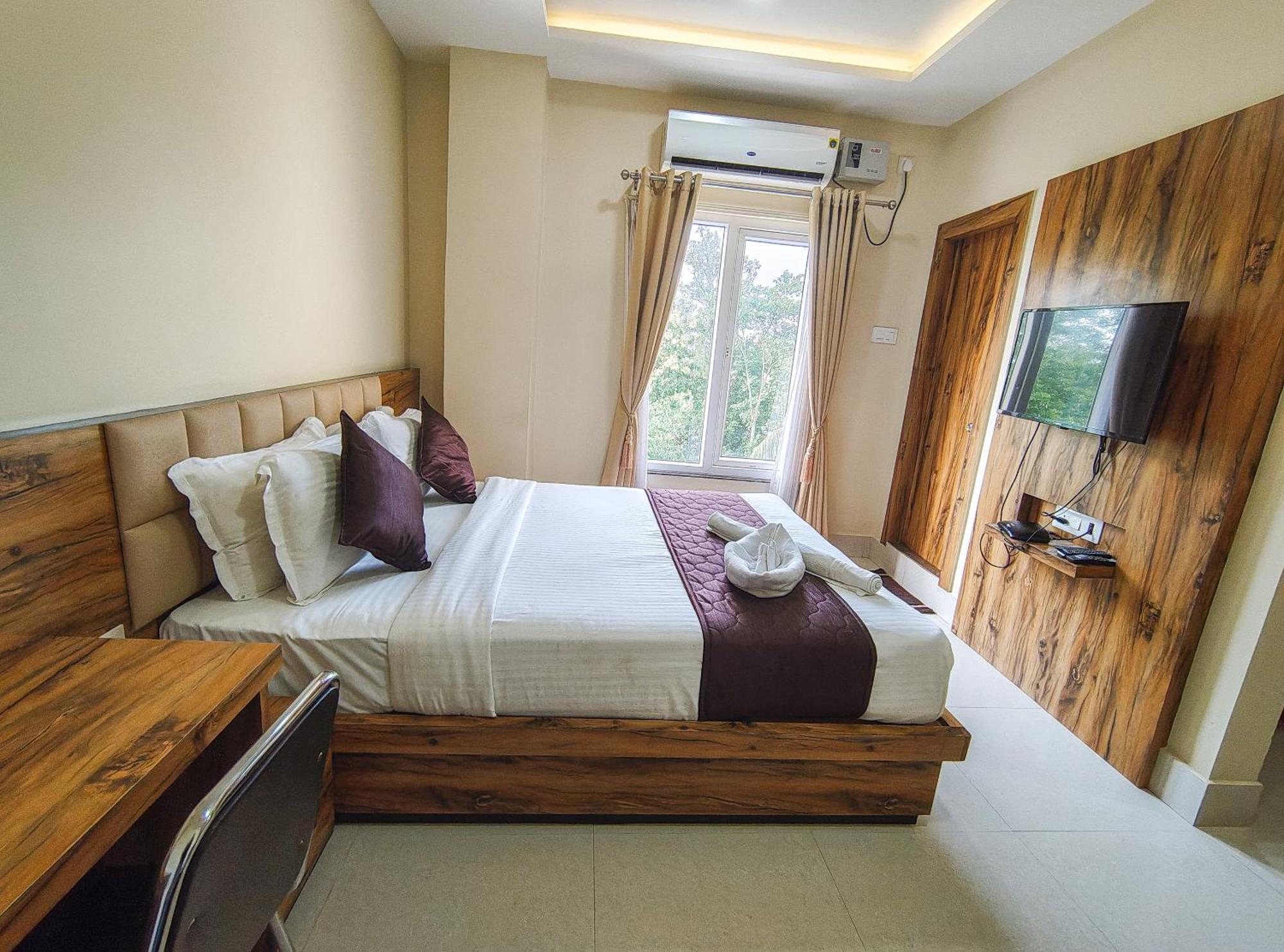 Hotel Bliss Jorhāt المظهر الخارجي الصورة